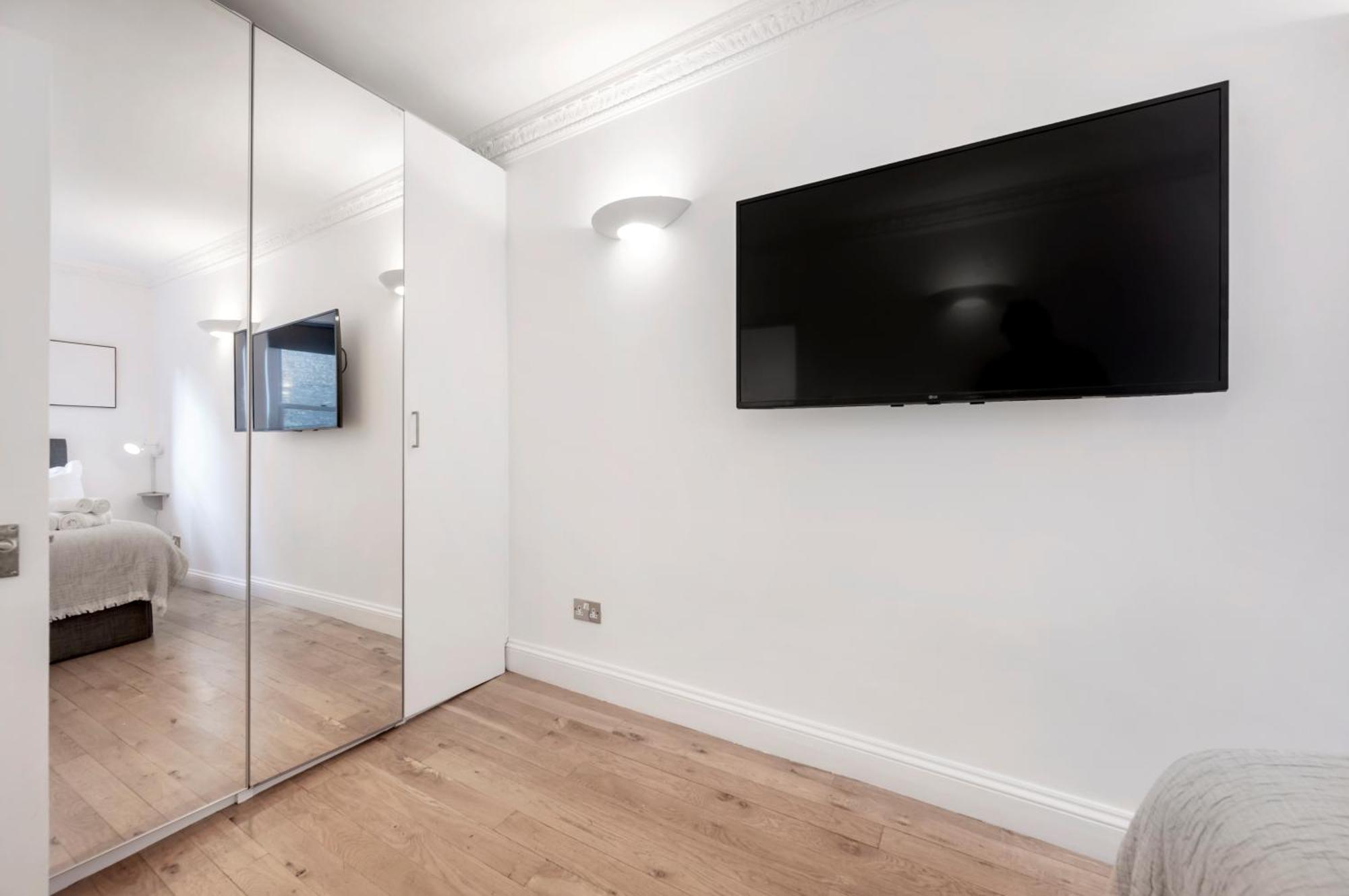 2 Bedr, 3 Beds, 1 Bath Thames, Trafalgar Sq 런던 외부 사진
