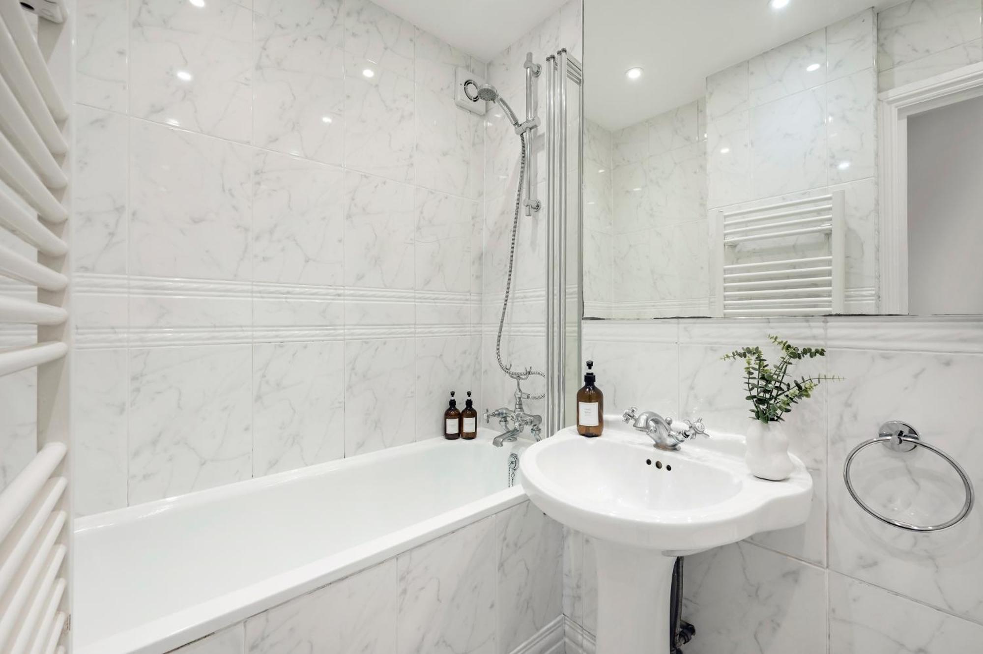 2 Bedr, 3 Beds, 1 Bath Thames, Trafalgar Sq 런던 외부 사진