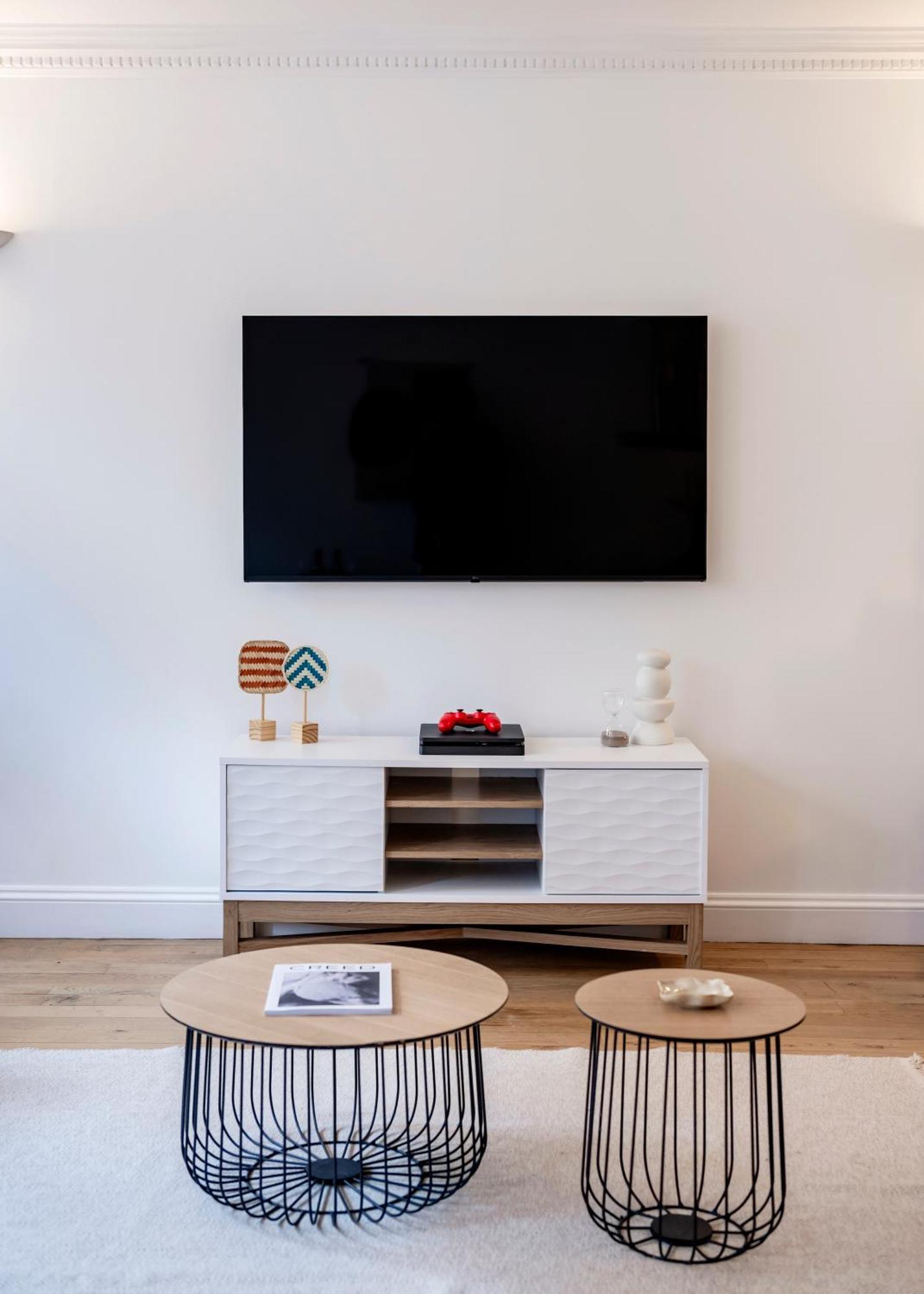 2 Bedr, 3 Beds, 1 Bath Thames, Trafalgar Sq 런던 외부 사진